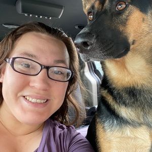 Meet your Posher, Marissa